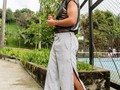 Pantalón cordyCruz Detalle de apertura desde el bolsillo Camiseta en maya Brillante  Disponible en todas las tallas por encargo