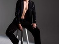 Brillo nocturno  Set de chaqueta y pantalón en lentejuelas  Disponible por encargo  Modelo @naranjovines  Fotografía @jhonperezphoto