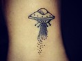 @bunny_art92  #medellink #tattoo #mujer #corazon #ovni #palmas
