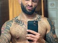 ¿A cuantos se uds no les pasa que dejan de entrenar y pierden peso? @bearded_selfie @selfie_magia  #quedateencasa #fit #menstyle #gayman #beardstyle @hairyuniverse @hairyscruffmen