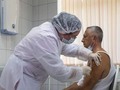 Reino Unido acusa a Rusia de orquestar desinformación sobre su vacuna