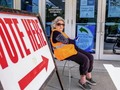 Trump y Jill Biden, a la caza de indecisos y demorados en votar en Florida