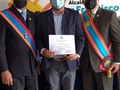 Agradecido con la @alcaldia_sanfco y su alcalde @gustavocien y el presidente del @concejomunicipalsfco @ronaldprietosalgado por el reconocimiento que me otorgaron este viernes con motivo del Día Nacional del Periodista. Seguimos trabajando por una mejor Venezuela!