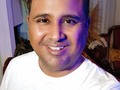 Dejen la envidia. Eso no es bueno. Después me agarran con los apellidos revueltos y dicen que yo soy un grosero. Es que les gusta la vainita.  Vivan la vida y avancen cada día hacia algo mejor. Estancarse en criticar a otros solo genera miseria y desolación. La verdadera riqueza está en tu corazón, ahí donde también reina la felicidad y alegría. No dejes que la envidia te carcoma el alma.
