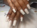 Cambios 😍😍😍 y cuando es la primera vez que usas acrilico blanco lechoso pero veo que se ven hermosas 🤍🤍🤍  Recuerda agendar tu cita numero en el perfil📞 #nails💅🏻#acrilicasnails#uñasacrilicas#semipermanente#glitter#latinnails#diananails#spadeuñas#caliescali#acrilicas#nailscali#pies#nailsstar#imtagram#blancoynegro#tradicional #uñasnaturales #instagram#uñasjenbermut#uñasalocolombiano#glitter#uñascali#baby#blanco