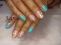 Después de 25 días hacemos una reconstrucción de 2 uñas y así quedamos de lindas 🩵🩵🩵  Recuerda agendar tu cita numero en el perfil📞 #nails💅🏻#acrilicasnails#uñasacrilicas#semipermanente#glitter#latinnails#diananails#spadeuñas#caliescali#acrilicas#nailscali#pies#nailsstar#imtagram#blancoynegro#tradicional #uñasnaturales #instagram#uñasjenbermut#uñasalocolombiano#glitter#uñascali#baby#azulceleste