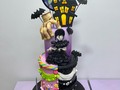 Una cake encantada para una ocasión mágica que hechizará tus sentidos y te dejará pidiendo más😍🦇   Esta cake fue para una cumpleañera muy exigente… ella me dijo muy puntualmente lo que quería ver en la cake, y sus deseos fueron órdenes para mí y pude complacerla otro año más   Déjenme en los comentarios que detalle les gustó más y si vieron esta serie👇🏻  #jennyblueth #jennybluethcakes #cake #cakes #torta #tortas #cakedecoration #cakeoftheday #cakeoftheinstagram #cakeoftheweek #cakedesign #cakedesigner #maracay #caracas #valencia #merlina #wednesday