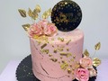 Esta cake es muy especial para mí porque desde que tengo uso de razón de ser siempre me he hecho mi cake de cumpleaños… Este año fue la excepción, aunque en el 2019 @melaosbakerynh fue la primera persona que me regaló una torta de cumple, gracias una vez más...!   Este año mi hijo y mi súper asistente me hicieron la torta… Bueno exactamente les dije: “Yo no me haré mi torta así que uds la harán, resuelvan 🤣🤣🤣 no sé nada… sorpréndanme” y de verdad que si me sorprendieron.. 💯😍 les explico el por qué me sorprendieron  Fue tan especial para mí… a pesar de que ellos dos trabajan conmigo todos los días 24/7, no decoran tortas nunca, Carlos Manuel (mi hijo) siempre está en un ataque (un juego en el celular 🙄) claro me ayuda pero aja siempre saca tiempo pa jugar.. obvio ellos dos grabaron el proceso.. luego cuando vi los videos quede asombrada de todo lo que hizo Carlos Manuel ósea el hace los ataques pero está pendiente de lo que uno hace, ha captado todo 💯😍 y bueno por otra parte Javier (Fravier pero es más fácil llamarlo Javier🤣) mi súper asistente me ayuda en todo todito menos rellenar, frisar y decorar aveces le mete al creativo y acierta siempre, pero ver el esmero con que hicieron todo para que todo quedara bello para mi fue lo máximo 😍😍😍😍  Qué tal les quedó? Quieren ver los videos del proceso de esta cake que hicieron y grabaron? @correiacarlos123 @fravierfoodmcy, les aseguro que lo van a disfrutar y reír muchísimo🤣  #jennyblueth #jennybluethcakes #cake #cakes #torta #tortas #cakedecoration #cakeoftheday #cakeoftheinstagram #cakeoftheweek #cakedesign #cakedesigner #maracay #caracas #valencia