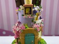 Un tema que al día de hoy aún sigue en tendencia😍  A mi me fascina este tema porque hay mil formas de recrearlo en azúcar, cada cake que he hecho de encanto ha sido diferente🧡  #jennyblueth #jennybluethcakes #cake #cakes #torta #tortas #cakedecoration #cakeoftheday #cakeoftheinstagram #cakeoftheweek #cakedesign #cakedesigner #maracay #caracas #valencia