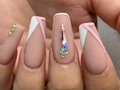 Acrílicas esculpidas Mayte, francesa decoración efecto azúcar y cristales 💠, by Marbella 😍😍💅🏼💅🏼💠💠