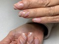 Realce de acrílico en uña natural, manicura permanente y diseño by nadine 😍😍💅🏼💅🏼💅🏼