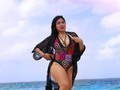 Tú dudando de tus curvas! Y son el peligro de muchos! Así de diva nativa @lilianely06 en aguas comarcales @kunayala diseños exclusivos sin límites de talla @jochebecdesign