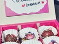 Un lindo detalle de agradecimiento con nuestras Caja de bombones rellenos   Pedidos al 3012970080  #chocolatesrellenos #chocolatesarmenia #desayunospersonalizados #chocolovers🍫 #detallesarmeniaquindio