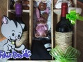 Caja vino y chocolates incluye suspiros con brillo comestible, chocoreos personalizadas, Bunny brownie, martillo de madera, caja de madera, 2 botellas de vino. Topper en fommy y moño    Pedidos al 3012970080  #vinotinto #chocolatesarmenia #chocolatesartesanales #chocolatesrellenos🍫🍫 #sorpresasarmenia #sorpresasejecafetero #detallesarmenia #detallesejecafetero