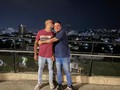 Yo quería a alguien que me hiciera feliz.. La vida me dio una persona que me hace pensar, que me hace sentir, que me hace vivir. Otros 365 días junto a mi persona favorita, aquel que es mi amigo, que es mi parcero, mi compañía y la persona que todos los días me pregunta: ¿qué vamos a comer hoy?…