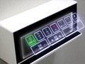 Retretes japoneses con botones holográficos vía wwwhatsnew