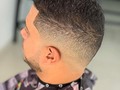 Fade 🧨🔥 @barberoslatinos @leogodisgood #iphonexs #iphone  #haircrush #menshaircut #barbero #barberconnect #barbersintv #fades #hairartist #barbernation #internationalbarbers #faded_world #beardstagram #facialhair #beardedman #myhaircrush #worldofbarbers #barber #puertoordaz #venezolano #guayana #ciudad #estilo #wahl #profesional #corte #venezuela #barberoslatinos #batalla_desvanecido