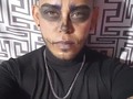 Una gente que se hizo su maquillaje de jawolin y se quedó en casa. Claro que si.🧟‍♂️💫