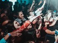 Lo que pasó anoche en #VALENCIA en estos 15’s 🤪🤯⚡️🎸💥 @crewbestial @woao88unofm . 📸 @j.jaenc