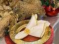 Tendencias de navidad. .  Así colocamos la malla en el árbol. Dorado y rosado.. Colores tendencias #navidad2019 #rosado #navidadtradicional . Decoración... @juanpadecoracion . cotiza con nosotros al Whatsapp 3137849668. Nuestra tienda en el @pereiraplaza  Vive Juanpadecoraciones.com #vivejuanpadecoraciones #RENUEVA #espejos #mesas #decoración #papelcolgadura #espaciosjuanpadecoraciones #gatos #árbolesnavideña #decoraciónhoga #decoraciónhogar #regaloparamama #cobijas #mesas #espacios, #hechoenpereira # #tendidos #homedesign #exteriordesign #interiordesign #diciembre #diseñointerior #decoradores #vivejuanpadecoraciones #navidad2019 #navidad #navidadJuanpadecoraciones #juanpadecoracion #diciembre2019