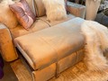 Decora tu lugar favorito con nosotros ya estamos en Medellín en el @santafemedellin local exterior 100A por la entrada Aguacatala ..y @pereiraplaza envíos nacionales y todas las formas de pago …  #decoraciones #decoracion #pereira #mobiliarios #amor #tendidosdecama #mesas #espejosdecorativos #colombia #decoracioninteriores #homedecor #casa #home #diseñodeinteriores #mesa #hogar #compracolombiano #interiordesign #diseñodeinteriores #lamparas #cama #hogar #decoracioncolombia #papelcolgadura