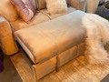 Decoramos tu lugar favorito ❤️   Decoramos tu sala …  Decora tu lugar favorito con Juanpadecoracion … estamos en Pereira Medellín y Bogota en Bogota @unicentrobogota local 2209 …. En Medellín en el @santafemedellin local exterior 100A por la entrada Aguacatala y Pereira en @pereiraplaza local 155 y 267 envíos nacionales y todas las formas de pago … whatsapp 3137849668   #decoraciones #decoracion #pereira #mobiliarios #amor #tendidosdecama #mesas #espejosdecorativos #colombia #casa #home #diseñodeinteriores #medellín