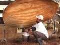 Para los que no saben cómo se obtiene la leche de almendras.