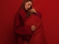 Rojo/ Red/Rogue  @ninarodriguezmusica  Fotografía @nataliagw Producción de @rio_representa Maquillaje @ginataymakeup