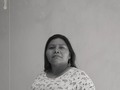 María Grueso @mites_artesania, experta en tejeduría. Nació en el Cauca y desde muy pequeña su madre María Celina, inculcó en ella la labor de tejeduría con el objetivo de rescatar la cultura y tradición. María llegó a los 15 años a Bogotá, víctima del conflicto armado. En la actualidad lidera un grupo de 15 mujeres indígenas, pertenecientes a la etnia Eperãra Siapidaarã. Se mantienen en constante capacitación, en donde han logrado mejorar tanto su técnica como comercialización. Su objetivo es rescatar la lengua, tradiciones y visibilizar la cultura, destacando lo ancestral.  . . . . . . . . . . . . . .  #HHAM #moda #modacolombiana #sostenibilidad #marcasconproposito #upcycling #modasostenible #artesanias #JPS #Socarras #historiashechasamano