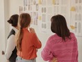 30 años dedicados a mejorar la calidad de vida de poblaciones en condición de vulnerabilidad. Compartimos este propósito de la @cmmcolombia para unir los oficios de nuestras comunidades con la técnica y el conocimiento y así, llevar sus manualidades a otro nivel. . . . . . #HHAM #moda #modacolombiana #sostenibilidad #marcasconproposito #upcycling #modasostenible #artesanias #JPS #Socarras #historiashechasamano artesanas #trabajomanual #hechoamano