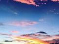 MÁS DE LO QUE SUMA y menos de lo que resta. . . . . . #sunset #color #instamoment #instagood #skyphotography