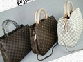LV. Varios colores, no te quedes sin el tuyo. Envíos a todo Colombia.  Whatsapp: 3123796486 $140.000.