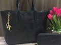 Bolso y billetera CH . Envíos a todo Colombia. Whatsapp: 3123796486.