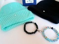 Pack gorritos y pulseras. Piedras cola de sirena y onix matte. #pulserasdeparejas #pulseras #pulseraspersonalizadas #novios #parejas #envioschile #enviosaregiones #chile #instachile #instasantiago #santiagodechile #viñadelmar #valparaiso #rancagua #algarrobo #laserena #coquimbo #puertovaras #puertomontt #puertonatales #arica #iquique #calama #concepcion #valdivia #sanfernando #machali #chicureo #chiloe #chillan