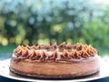 este cheesecake de dulce de leche es todo lo que esta bien 🤩 - - - - - - - - - #foodofinstagram #instafood #foodie #foodlover #food #foodblog #cake #cakelover #bakery #bake #pastry #dessert #sweet #delicious #foodporn #sharefood #toptags #foodpictures #teatime #party #teaparty #teatime #cheesecake #cheese #dulcedeleche