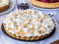 Mesas dulces y este lemon pie super fresco 💛🙌🏻 - - - - - - - - - #foodofinstagram #instafood #foodie #foodlover #food #foodblog #cake #cakelover #bakery #bake #pastry #dessert #sweet #delicious #foodporn #sharefood #toptags #foodpictures #teatime #party #teaparty #teatime #lemonpie #lemon #pie #merengue