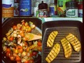 Mi lunch de este domingo lluvioso : berenjenas a la parrilla, salteado de tomate con cebolla y ajo (lo hice con aceite de canola y coco ) <3 <3 <3 <3 =):D:P esta delicia yum yum