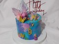 Los dulces 9 años de una hermosa nena. Delicioso cake de chocolate relleno de oreocream y decorado con #buttercream. Mariposa de pastillaje y esferas de chocolate 🤤 #ciudadojeda  #cabimas  #zulia