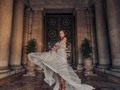 Energía y buena vibra para estos días... . #bodas #fotografodebodas #dodas2020 #bodasvalencia #weddingdestination #instagrid #weddingplanner #masia #pareja #love #weddingdresses #redshoes👠 #plazaajuntamientovalencia . Visita  . . @saraomatosatelier  @patodalaboda  @kelmib  @patrymake.up  @magicosdetalles.es  @rosanaafr