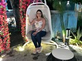 La resiliencia es esa increíble capacidad que tenemos para enfrentar los desafíos de la vida y salir fortalecidos de ellos. 💫  No se trata solo de resistir, sino de adaptarse y crecer a partir de las dificultades. Es el poder de levantarnos una y otra vez, incluso cuando parece que el mundo está en contra nuestra. Es encontrar esa chispa interior que nos impulsa a seguir adelante, sin importar cuántas veces hayamos caído.  Todos enfrentamos momentos difíciles, momentos en los que todo parece oscuro y sin salida. Pero la resiliencia es ese rayo de luz que nos guía en medio de la tormenta. Es la fe en nosotros mismos, la confianza en nuestras habilidades y la convicción de que somos capaces de superar cualquier obstáculo que se interponga en nuestro camino.  La resiliencia nos enseña que no hay fracasos definitivos, solo lecciones que nos acercan más a nuestros objetivos. Nos muestra que la adversidad puede convertirse en oportunidad y que las heridas pueden sanar para convertirse en cicatrices de fortaleza.  No importa cuán difíciles sean las circunstancias que enfrentes, recuerda que dentro de ti hay una fuerza insuperable. Confía en tu capacidad para superar los obstáculos, aprende de las dificultades y utiliza cada experiencia como una oportunidad para crecer y evolucionar.  Hoy quiero animarte a abrazar tu propia resiliencia. No dejes que los desafíos te desanimen, porque eres más fuerte de lo que crees. Mantén la fe en ti mismo, mantén la determinación en tu corazón y mantén la esperanza en tu mente. Recuerda que eres capaz de lograr todo lo que te propongas.❤️  Así que, ¡Adelante! No importa lo que te depare la vida, nunca te rindas. Confía en tu capacidad para superar cualquier obstáculo y recuerda que cada caída es una oportunidad para levantarte aún más fuerte. 🙏🏻🌟  #Resiliencia #FuerzaInterior #NuncaTeRindas #SuperaciónPersonal #Adversidad #CrecimientoPersonal #Autoestima #Inspiración #Reflexiones #Mentoring #Coaching #PNL