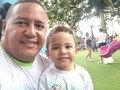 Aquí con mi querido hijo sembrando valores, y sentido de pertenencia, trabajando en Familia #emprendimientofamiliar
