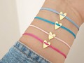 𝕄𝕚𝕟𝕚 ℂ𝕠𝕣𝕒𝕫𝕠𝕟𝕖𝕤 💞 . Mas y mas colores 🎀 . #hilitoskreo #pulsera #bracelet #brazalete #hechoamano #tiendadediseño ▫