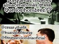 Muchas mujeres se preguntarán porque razón es tan diferente su forma de almacenar grasa Que el hombre. un estudio que se realizó hace unos años en una Universidad de nueva gales dio como resultado que las mujeres tienen entre un 6% y un 11% más grasas que los hombres. Los estudios demuestran que el estrógeno reduce la capacidad femenina para consumir energía después de comer, dando como resultado un mayor almacenamiento de grasas en su cuerpo. La razón principal es porque el cuerpo de la mujer está diseñado para la realizar la función más hermosa del mundo. PROCREAR, es quien realiza todo el proceso de la reproduccion de nueva vida en el mundo, entonces por esta bella razón las mujeres necesitan almacenar grasa en zonas especificas como, glúteos. piernas, brazos y abdomen, en caso de que en algún momento quede en embarazo así puede dar energía al feto próximo a ser desarrollado mientras la mujer realiza sus actividades normalmente.  por otro lado el hombre tiene funciones hormonales un poco mayores a las de la mujer, esto hace que creemos masa muscular con más facilidad y como el músculo es quien hace el mayor gasto calórico en nuestro cuerpo, vamos a usar más grasa como energía que las mujeres. sin embargo hoy en día el poder femenino aumentado mucho por eso vemos más mujeres fitness que hombres con músculo a pesar de su desventaja.  espero sea de su agrado este artículo y gracias por tomar un tiempo y leerlo. etiqueta a quien pueda interesar esta información. bendiciones de parte de. @cesar_thefit. @kuangli_fitness. y. @fitnesscolombiaoficial