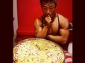 Estas diestas Post-Competencias me gustan! O no se si son muy exageradas, el cuerpo viene de un Déficit de grasas y carbohidratos limitando tu energía y Glucógeno muscular, asi q yo no le llamaría ya un antojo, sino mas bien, preparación jajaja a seguir preparandonos porque no damos el brazo a torcer 💪😄🏆✌