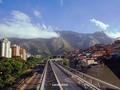 Metro Caracas 🚝 Deprisa que se acerca el tren... #metrocaracas #tren #bagon #caracas #ladjksstyle #elavila #venezuela #traveling #photography