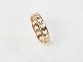 Si estás pensando en conseguir un regalo para un amiga/novia te recomendamos este anillo de corazones💫😍 [Desliza la imagen] — 📍Calle 38 # 41-26 📍Calle 38 # 41-33 📍CC portal Del Prado local 101 📲Whatsapp : +57 3008472841 ✈️Envíos nacionales  #colombianjewelry #joyeria #jewelry #colombia #jewelry #fashion #gold #trendy #jewelrygram #diamonts #goldjewellery #whitegold #yellowgold #esmeralda #piedrascolombianas #barranquilla #colombia #joyerialaguaca #oroscopopesci