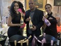 SOBRE NOSOTROS  La vida es más divertida cuando estamos juntos.  Por eso PAPI tiene algo para todos, con vinos deliciosos.