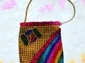 Estamos en precarnaval y les traigo mi coleccion Carnaval 2023. Un hermoso bolso en paye de lentejuelas hecho a mano con bolsillo interno y corredera super seguro, hara lucir hermosa, colorida y con mucho Glam! Encuentralos en mi showroom cra 50 #82-48 al lado de @kity_cafe