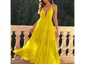 🆕🆕 SOBRE PEDIDO 🆕🆕 Los vestidos largos siempre te darán un toque súper femenino y elegante y este es todo un espectáculo.