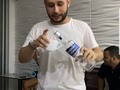 Como extraño tomar vodka en tasas de café.